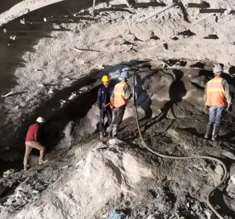 嘉兴拱顶带模注浆料的施工流程及注意事项